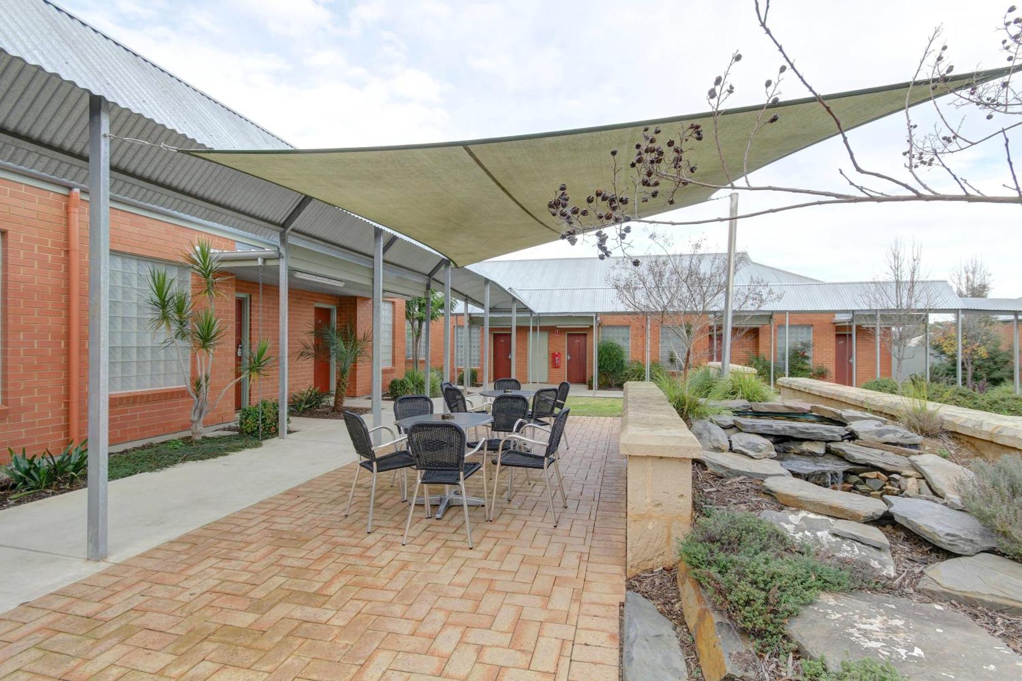 Strath Motel Strathalbyn Ngoại thất bức ảnh